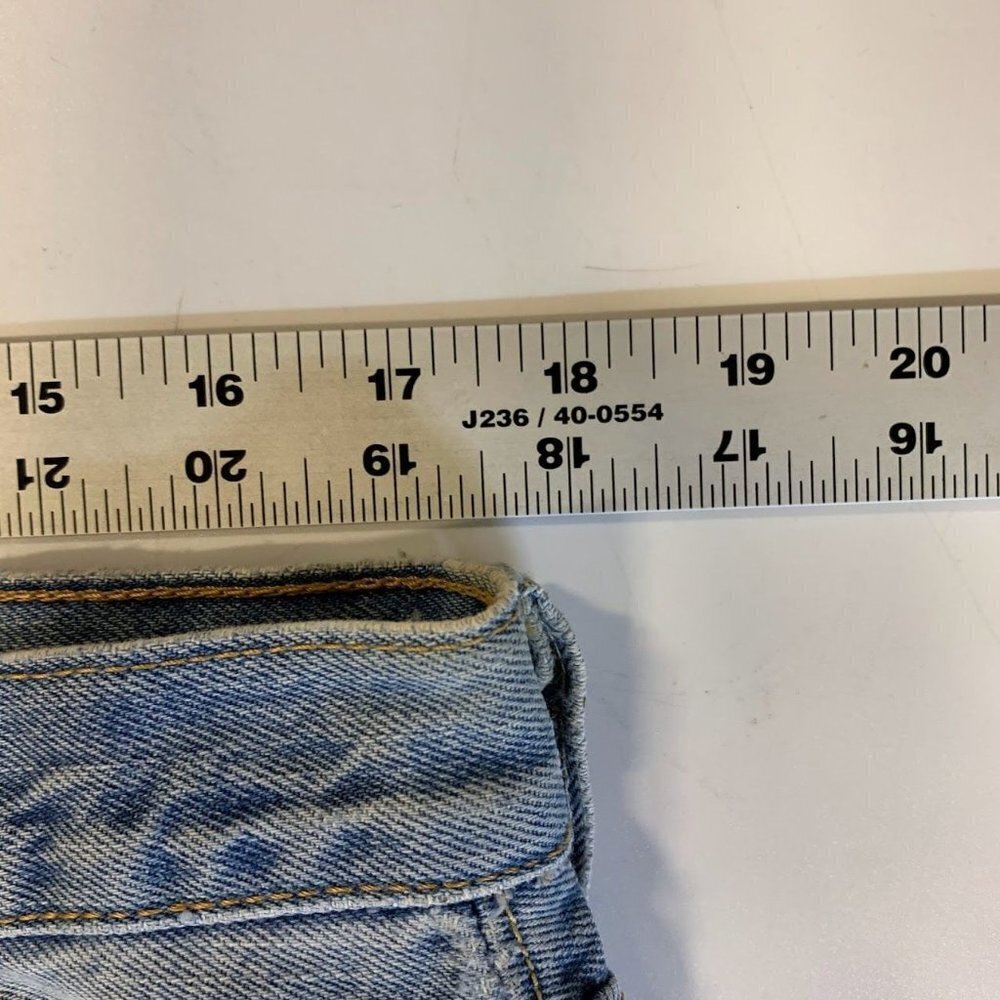 Levi's Men's Classic 501 Cotton Straight Leg Button Fly Distressed Jeans Size 35 - Picture 13 of 15